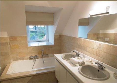 Hotel Salons De Vrede Ichtegem Экстерьер фото